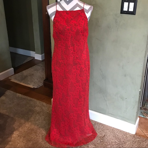 HOST PICK!!! 🌺🌺Absolutely Gorgeous red dress - Picture 5 of 10